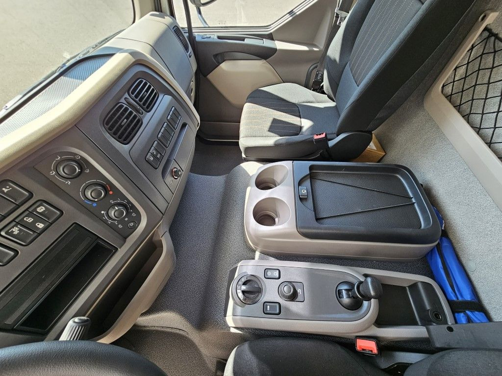 Новый Тентованный грузовик DAF LF 210 7,49t Spier Pritsche-Plane LBW Tageszulas DAF FA LF 210 08t Spier Pritsche mit LBW: фото 13