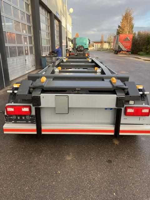 Schlittenanhänger 20 S - Прицеп мультилифт/ Бункеровоз: фото 4 Schlittenanhänger 20 S - Прицеп мультилифт/ Бункеровоз: фото 4