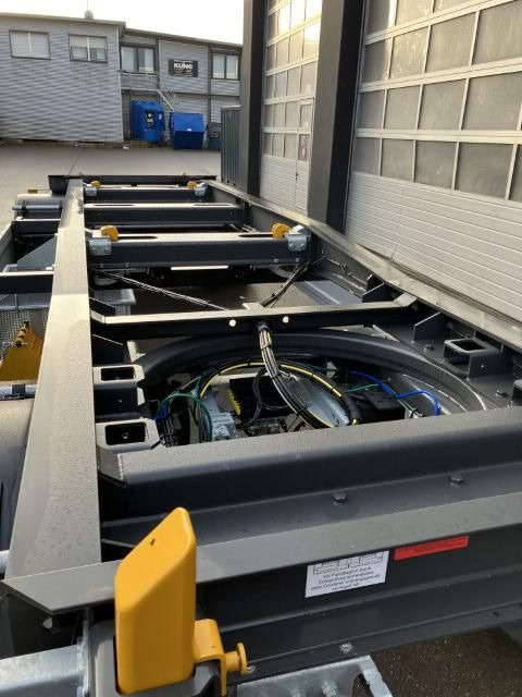 Schlittenanhänger 20 S - Прицеп мультилифт/ Бункеровоз: фото 3 Schlittenanhänger 20 S - Прицеп мультилифт/ Бункеровоз: фото 3