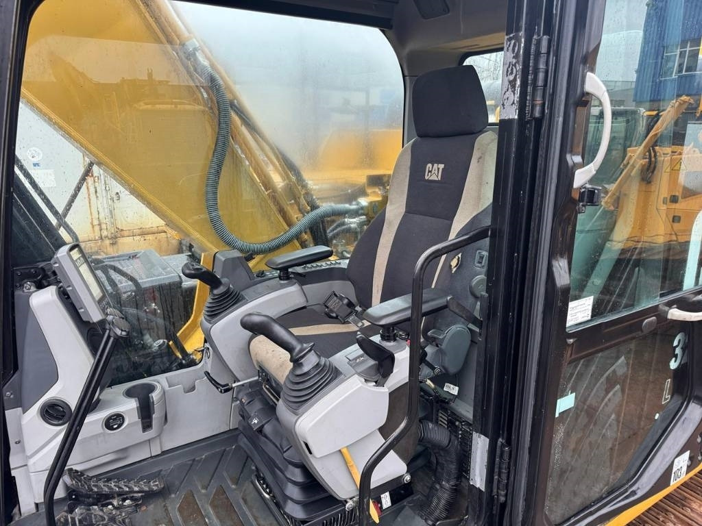 Гусеничный экскаватор CAT 324 EL: фото 23