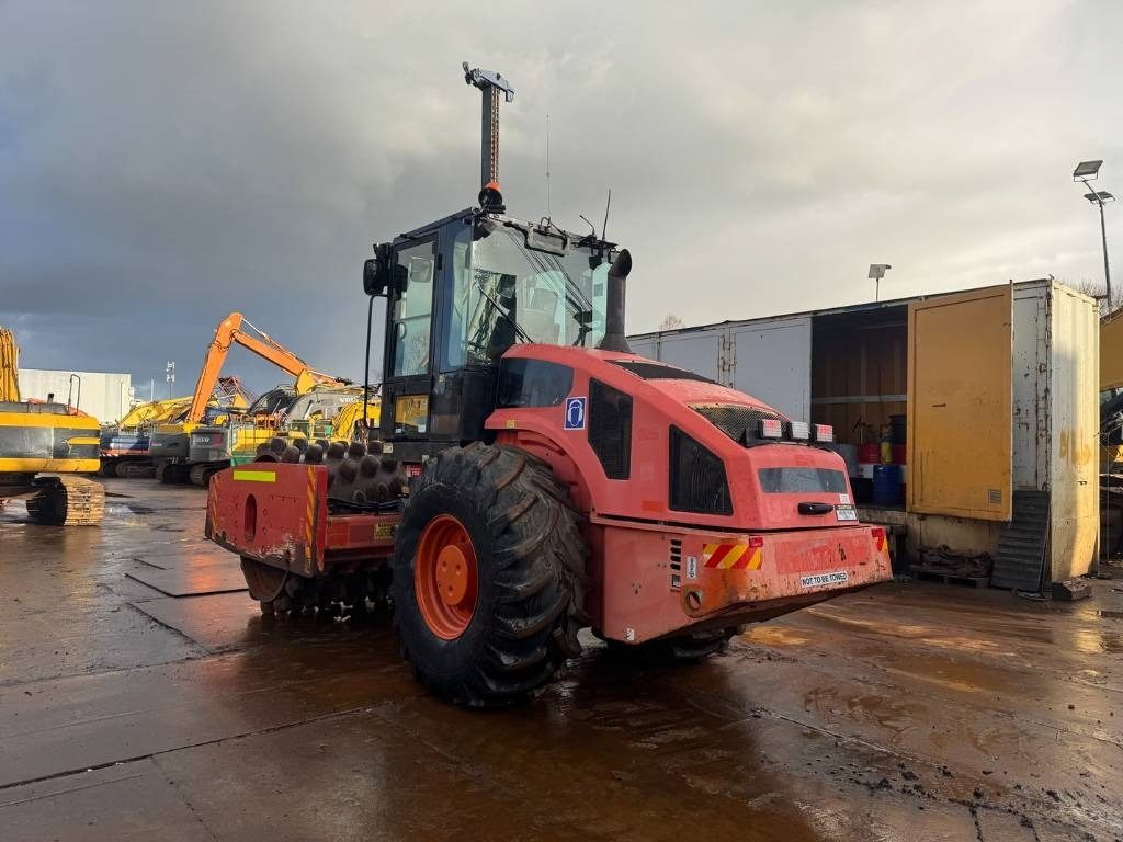 CAT CP 74 - Компактор: фото 3 CAT CP 74 - Компактор: фото 3