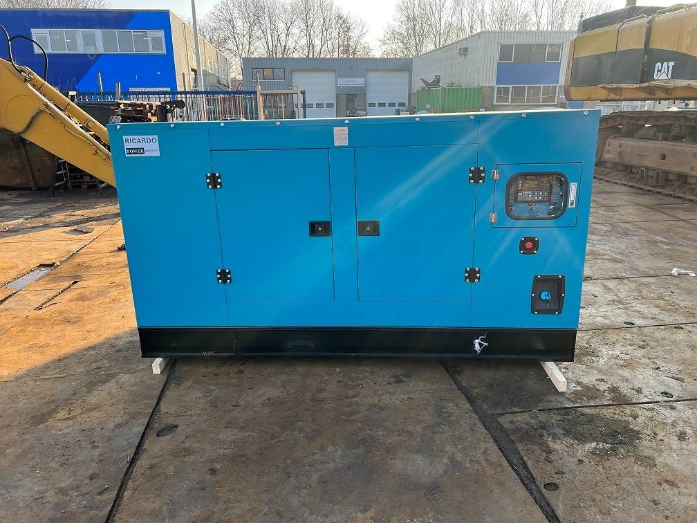 Ricardo 150KVA (120KW) SILENT GENERATOR 3 PHASE 50HZ 400V - Электрогенератор: фото 1 Ricardo 150KVA (120KW) SILENT GENERATOR 3 PHASE 50HZ 400V - Электрогенератор: фото 1
