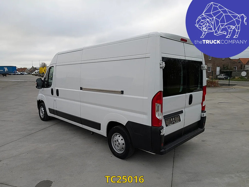 Fiat Ducato 2.0 Multijet L3H2 - Цельнометаллический фургон: фото 3 Fiat Ducato 2.0 Multijet L3H2 - Цельнометаллический фургон: фото 3
