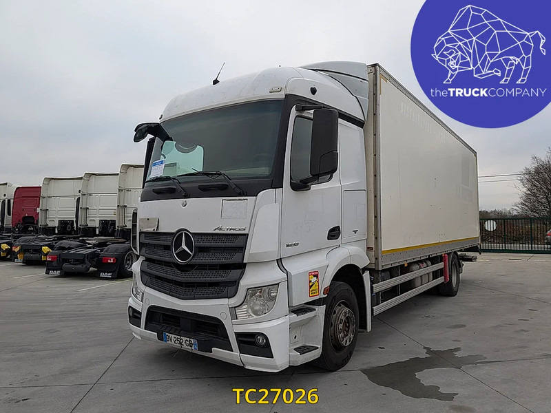 Mercedes-Benz Actros 1833 - Грузовик с закрытым кузовом: фото 1 Mercedes-Benz Actros 1833 - Грузовик с закрытым кузовом: фото 1