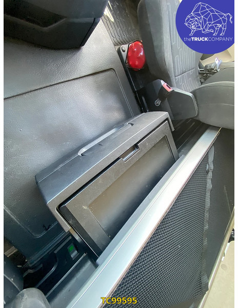 Тягач Mercedes-Benz Actros 1843: фото 7 Тягач Mercedes-Benz Actros 1843: фото 7