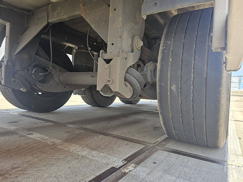 Полуприцеп-рефрижератор LAMBERET SR2 Carrier 1550 D+E: фото 8 Полуприцеп-рефрижератор LAMBERET SR2 Carrier 1550 D+E: фото 8