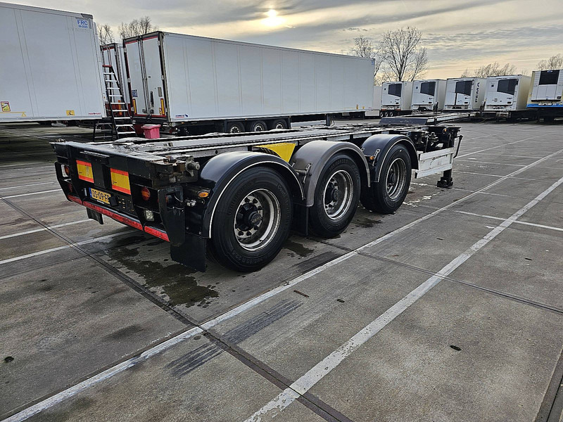 Renders EURO 800 - Полуприцеп: фото 2 Renders EURO 800 - Полуприцеп: фото 2