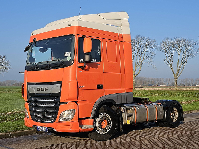 DAF XF 450 - Тягач: фото 2 DAF XF 450 - Тягач: фото 2