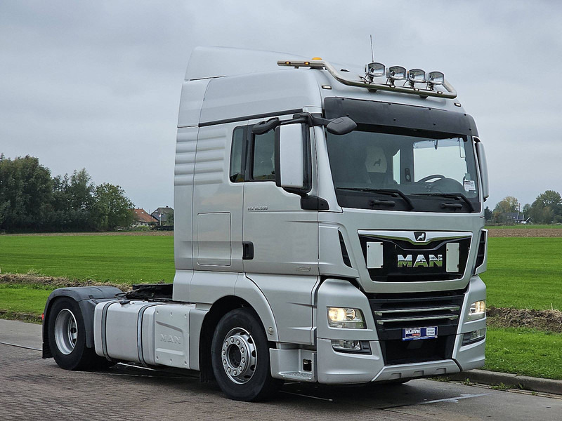 MAN 18.500 TGX XLX 2X TANK NIGHT AC - Тягач: фото 5 MAN 18.500 TGX XLX 2X TANK NIGHT AC - Тягач: фото 5