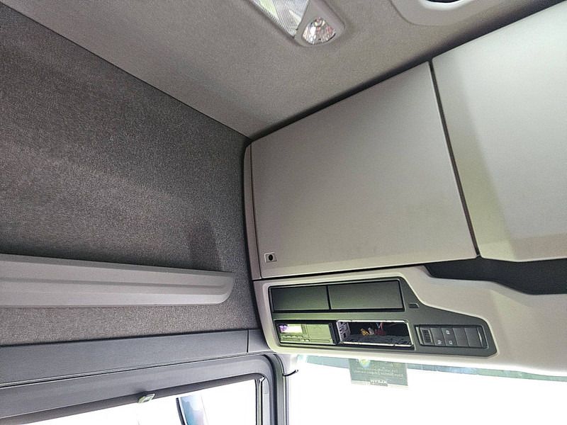 Тягач Scania R450: фото 11