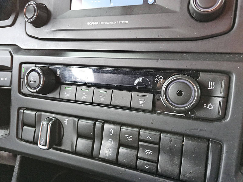 Тягач Scania S450 RETARDER 2X TANK: фото 10 Тягач Scania S450 RETARDER 2X TANK: фото 10