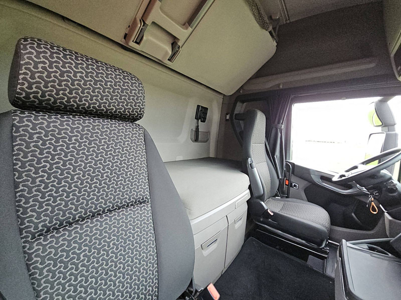 Тягач Scania S450 RETARDER 2X TANK: фото 15 Тягач Scania S450 RETARDER 2X TANK: фото 15