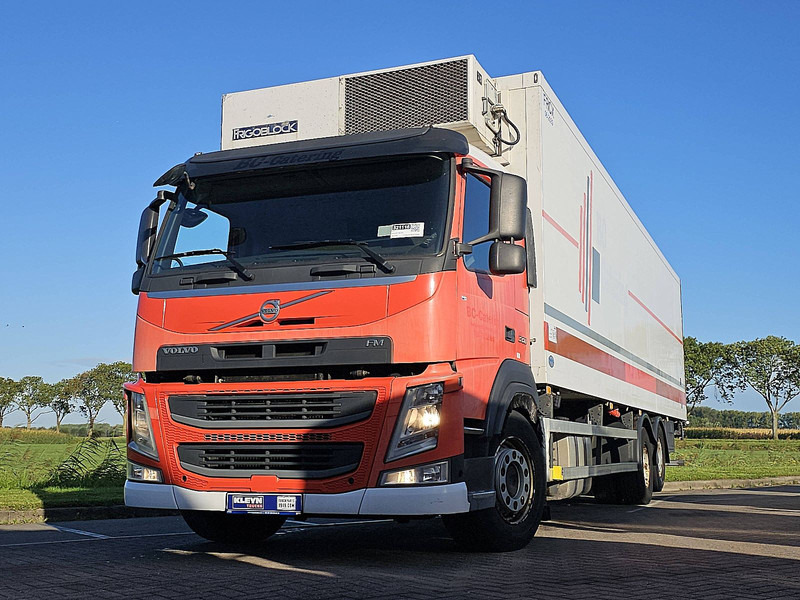 Volvo FM 330 6X2 FRIGOBL. LIFT - Рефрижератор: фото 1 Volvo FM 330 6X2 FRIGOBL. LIFT - Рефрижератор: фото 1