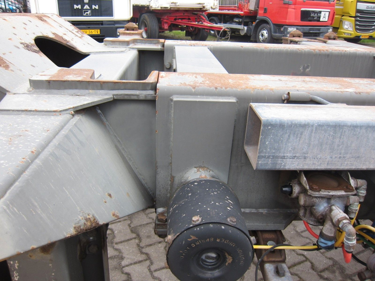 Полуприцеп-контейнеровоз/ Сменный кузов Renders Euro 902 Multi All connections 2xExtendable BPW: фото 8