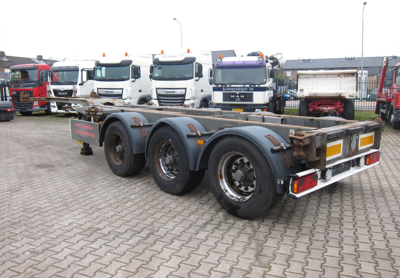 Renders Euro 902 Multi All connections 2xExtendable BPW - Полуприцеп-контейнеровоз/ Сменный кузов: фото 3 Renders Euro 902 Multi All connections 2xExtendable BPW - Полуприцеп-контейнеровоз/ Сменный кузов: фото 3