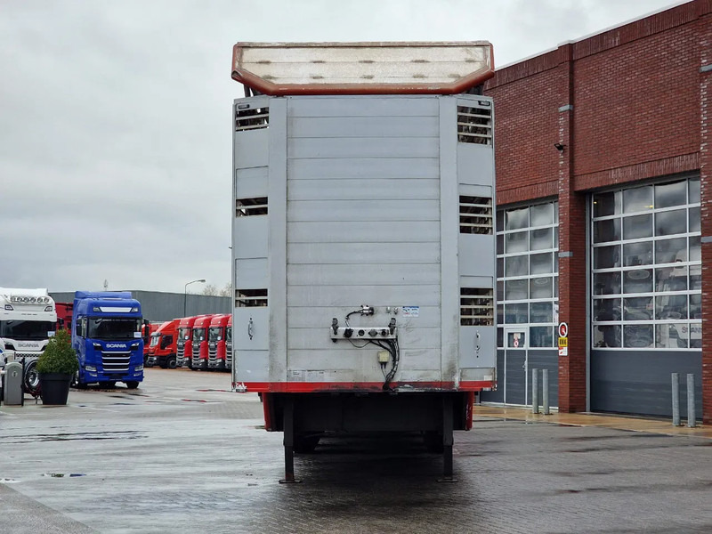 CUPPERS 3 deck livestock trailer - Water & Ventilation - Loadlift - Steering axle - Полуприцеп для перевозки животных: фото 3 CUPPERS 3 deck livestock trailer - Water & Ventilation - Loadlift - Steering axle - Полуприцеп для перевозки животных: фото 3