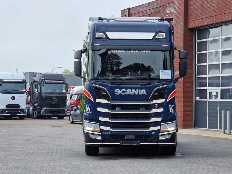 Scania R520 V8 NGS Highline 6x2 - PTO/Hydraulic - Full air - 2.95 WB - Navi - Fridge - Sliding 5th wheel - Тягач: фото 2 Scania R520 V8 NGS Highline 6x2 - PTO/Hydraulic - Full air - 2.95 WB - Navi - Fridge - Sliding 5th wheel - Тягач: фото 2