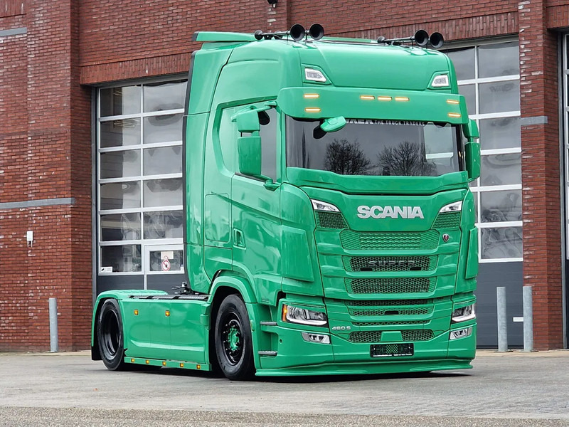 Scania S460 Highline 4x2 - NEW - Full spec - Custom exterior - Full air - Retarder - Show truck - Тягач: фото 1 Scania S460 Highline 4x2 - NEW - Full spec - Custom exterior - Full air - Retarder - Show truck - Тягач: фото 1