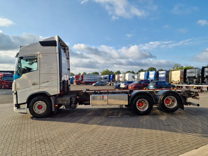 Volvo FH 13.540 Globetrotter 6x2 - BDF - 4.90 WB - Full air - VEB + - Грузовик-контейнеровоз/ Сменный кузов: фото 4 Volvo FH 13.540 Globetrotter 6x2 - BDF - 4.90 WB - Full air - VEB + - Грузовик-контейнеровоз/ Сменный кузов: фото 4