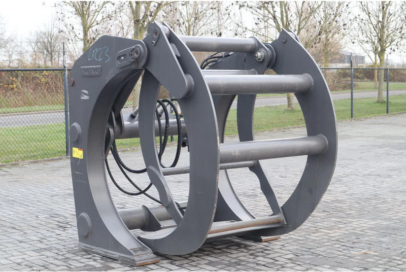 Volvo 80834 | 1.8 M2 | L60/L70/L90 | LOG GRAPPLE | HOLZGREIFER | WOOD CLAMP - Лесной прицеп: фото 3 Volvo 80834 | 1.8 M2 | L60/L70/L90 | LOG GRAPPLE | HOLZGREIFER | WOOD CLAMP - Лесной прицеп: фото 3