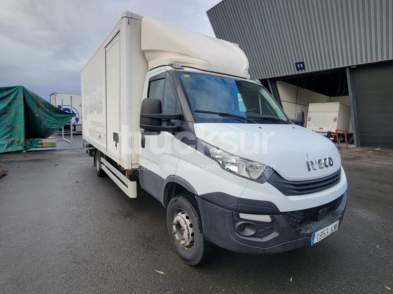 IVECO 72C18 P/E - Грузовик с закрытым кузовом: фото 1 IVECO 72C18 P/E - Грузовик с закрытым кузовом: фото 1