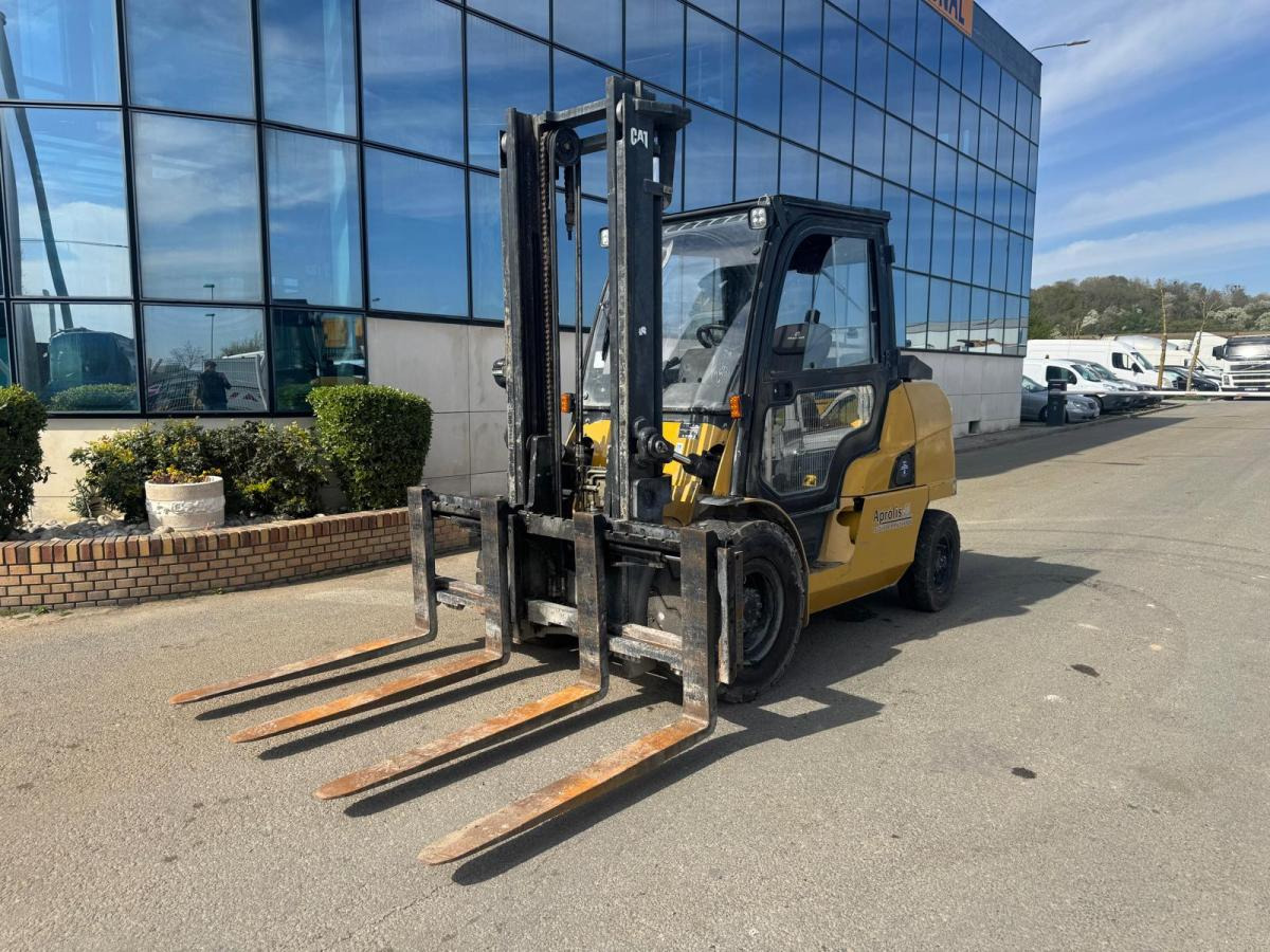 Caterpillar DP45NT - Дизельный погрузчик: фото 2 Caterpillar DP45NT - Дизельный погрузчик: фото 2