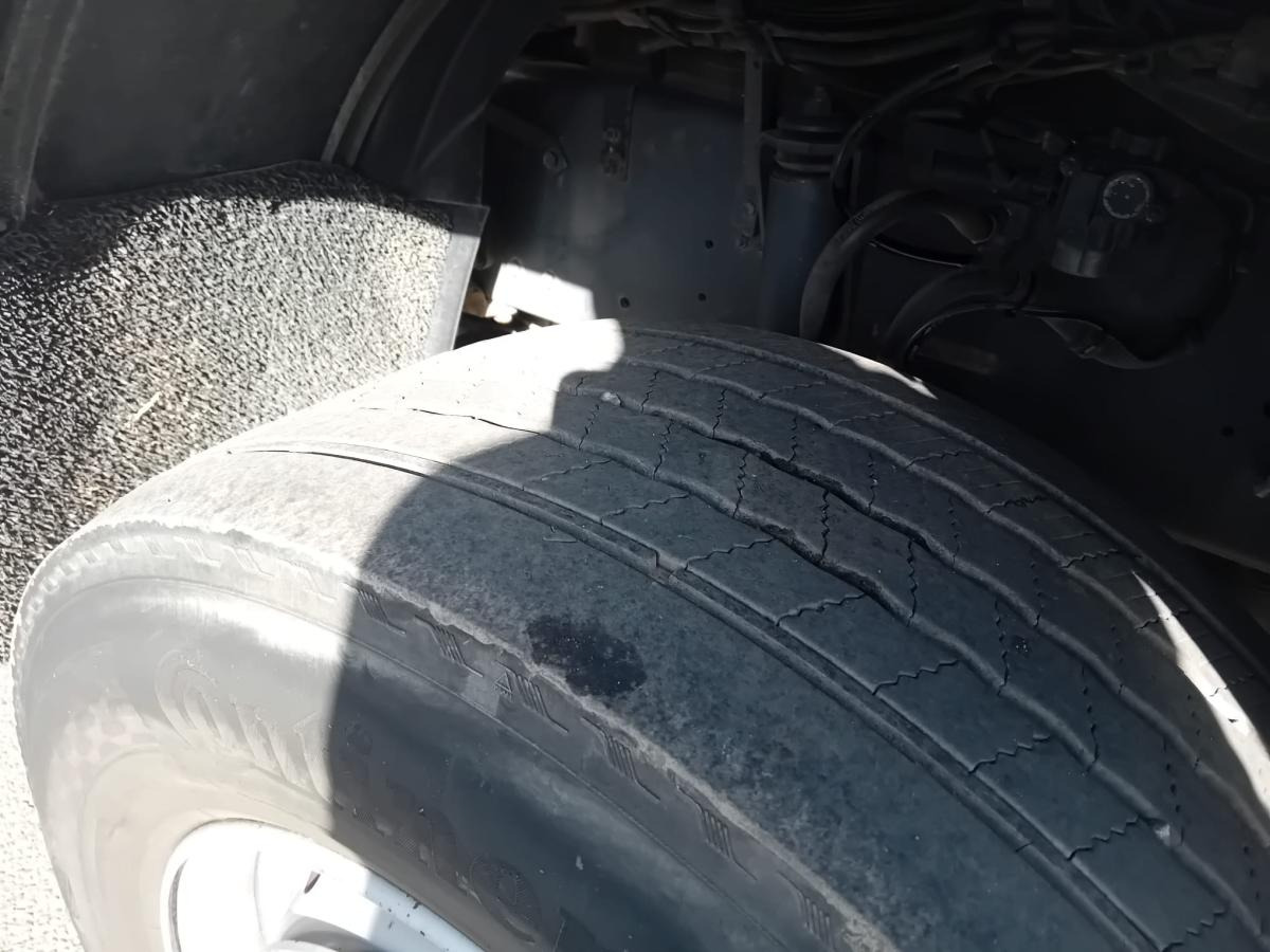 DAF XF105 460 - Грузовик бортовой/ Платформа: фото 4 DAF XF105 460 - Грузовик бортовой/ Платформа: фото 4