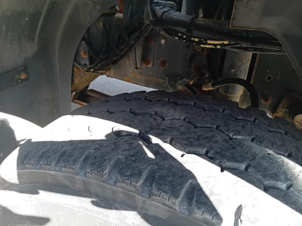 Renault Kerax 340 - Автобетоносмеситель: фото 5 Renault Kerax 340 - Автобетоносмеситель: фото 5