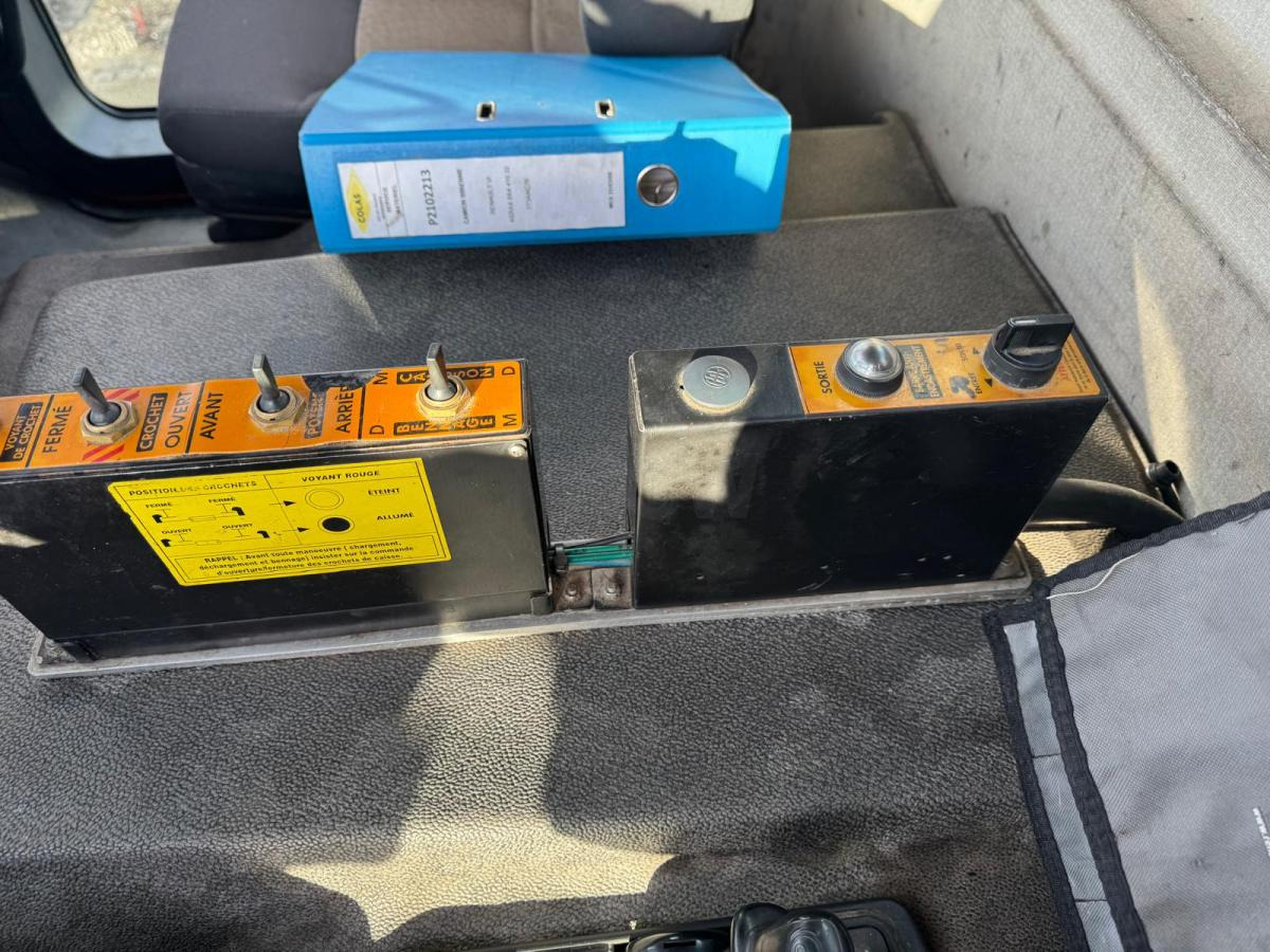 Крюковой мультилифт Renault Kerax: фото 21 Крюковой мультилифт Renault Kerax: фото 21