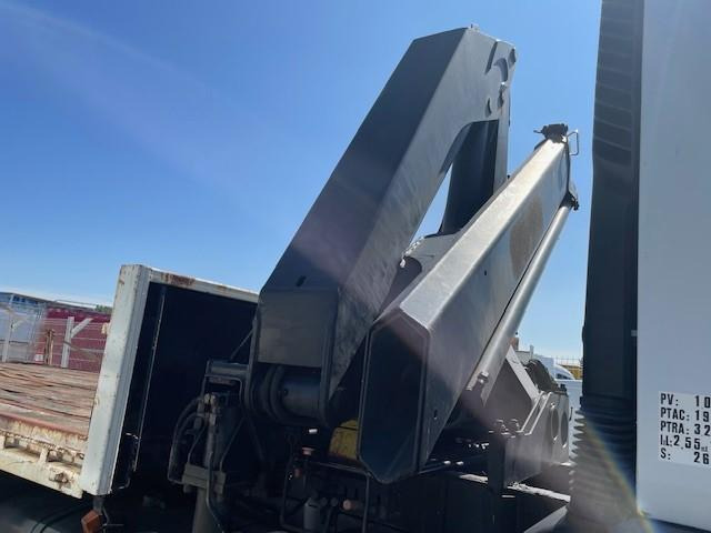 Renault Premium 250 - Грузовик бортовой/ Платформа, Автоманипулятор: фото 3 Renault Premium 250 - Грузовик бортовой/ Платформа, Автоманипулятор: фото 3