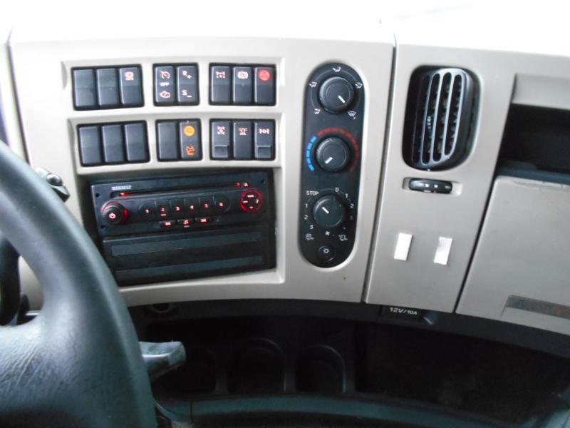 Тягач Renault Premium Lander 450: фото 11 Тягач Renault Premium Lander 450: фото 11