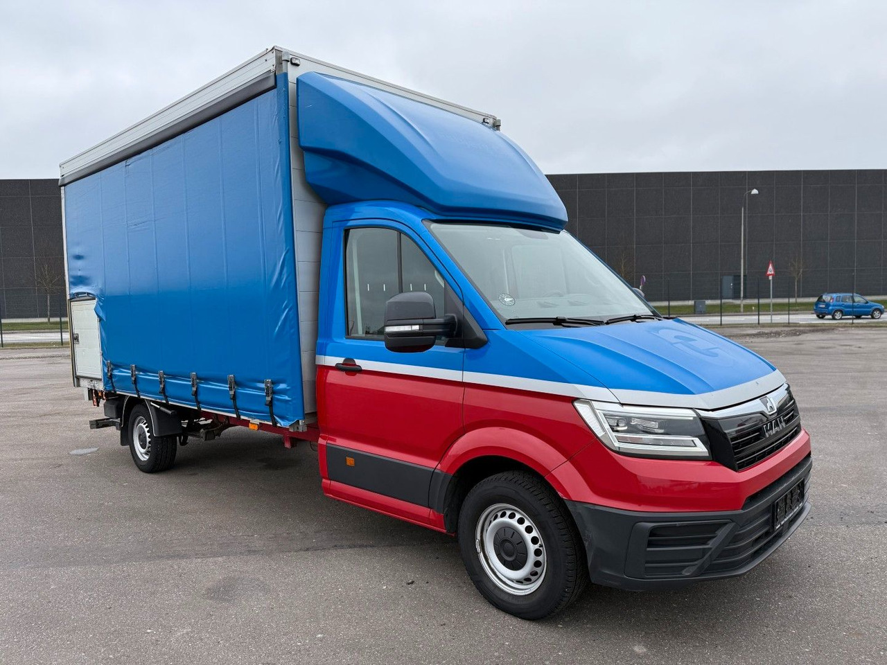 MAN TGE 2.0 TDI 3.180 Plane - Automat - Zepro - AC - Тентованный фургон: фото 2 MAN TGE 2.0 TDI 3.180 Plane - Automat - Zepro - AC - Тентованный фургон: фото 2