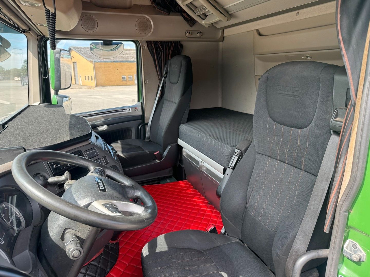 DAF XF 450 4x2 SSC Euro 6 - Тягач: фото 5 DAF XF 450 4x2 SSC Euro 6 - Тягач: фото 5