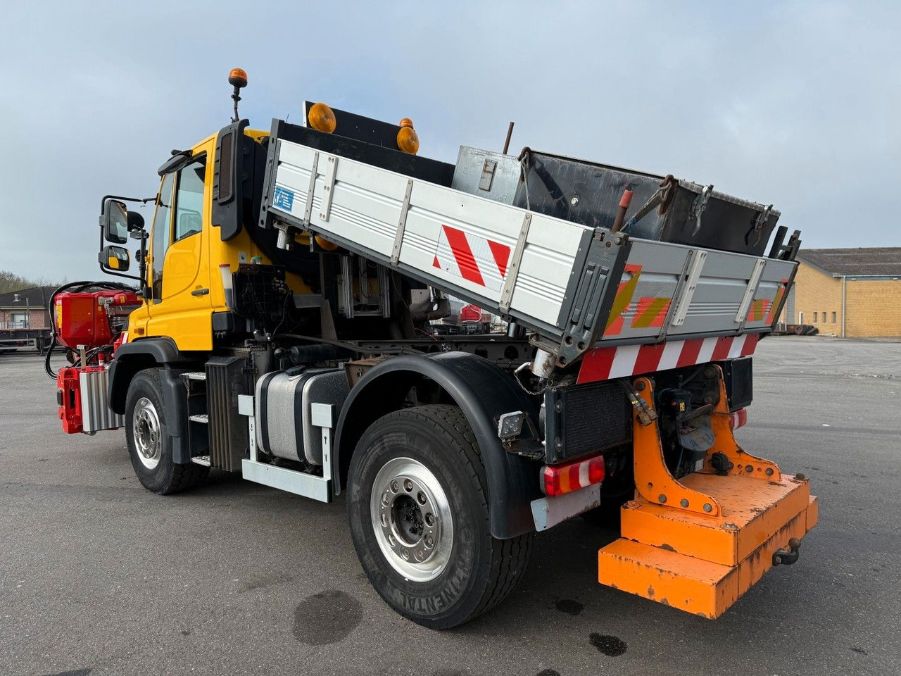 Unimog U427 4x4 Tipper / Kipper / Dücker Fräse BRS 15 - Самосвал: фото 5 Unimog U427 4x4 Tipper / Kipper / Dücker Fräse BRS 15 - Самосвал: фото 5