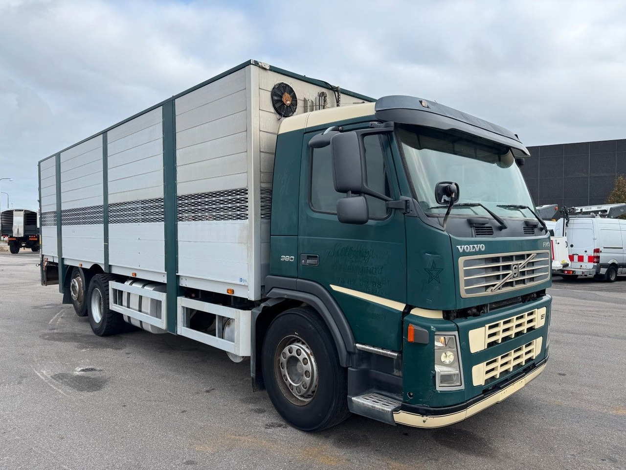 Volvo FM9 380 6x2*4 Tiertransporter / Livestock - Коневоз: фото 2 Volvo FM9 380 6x2*4 Tiertransporter / Livestock - Коневоз: фото 2