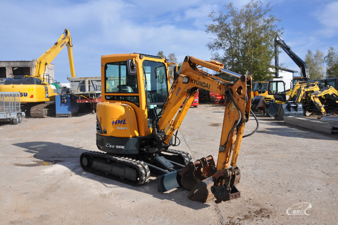 Hyundai R25Z-9AK - Мини-экскаватор: фото 2 Hyundai R25Z-9AK - Мини-экскаватор: фото 2