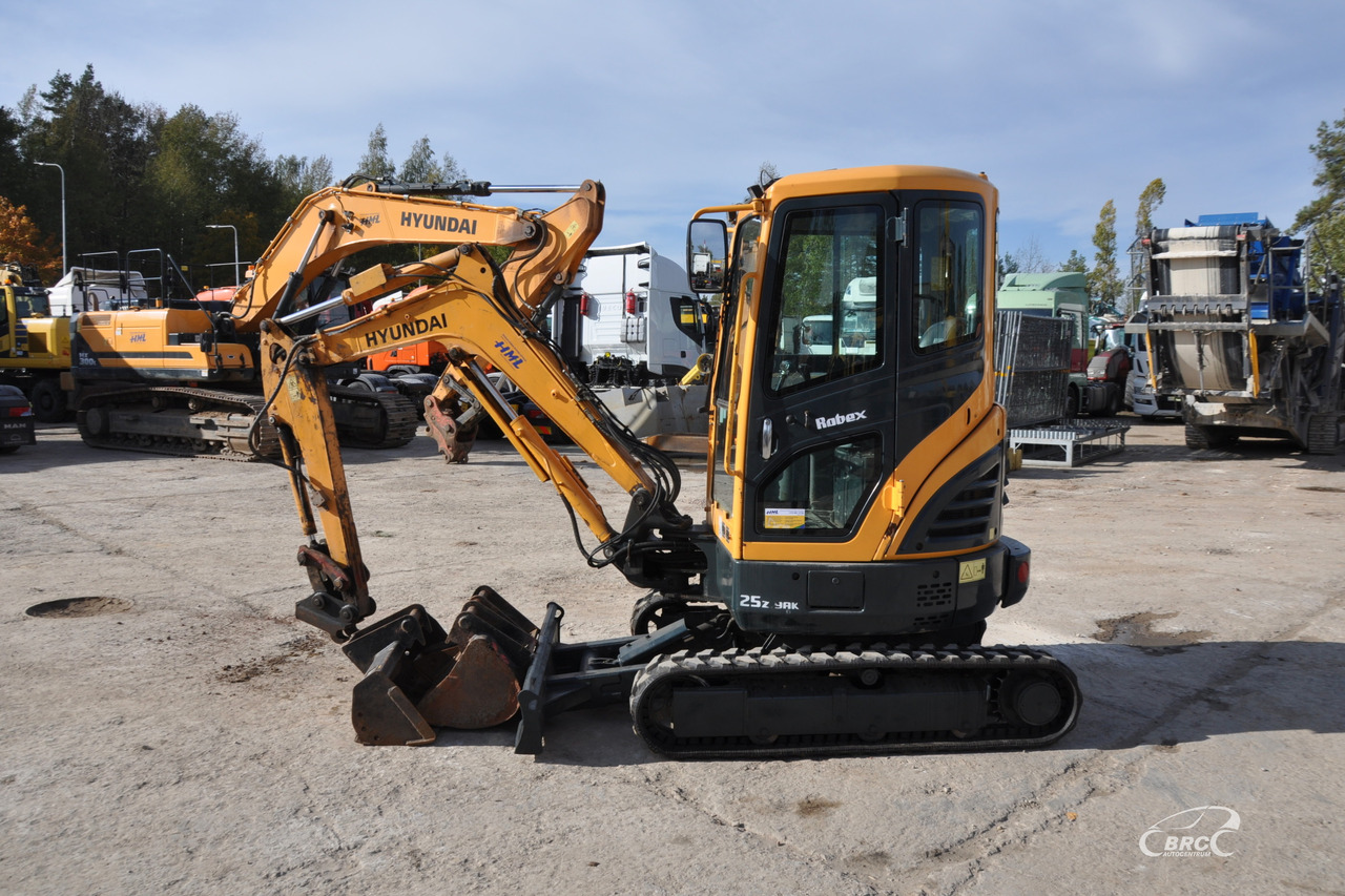Hyundai R25Z-9AK - Мини-экскаватор: фото 5 Hyundai R25Z-9AK - Мини-экскаватор: фото 5