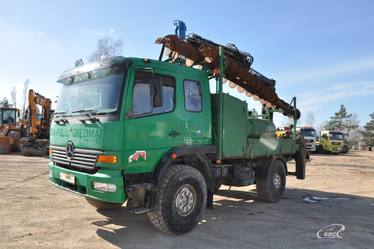 Mercedes-Benz Atego - Сельскохозяйственный прицеп-самосвал: фото 1 Mercedes-Benz Atego - Сельскохозяйственный прицеп-самосвал: фото 1