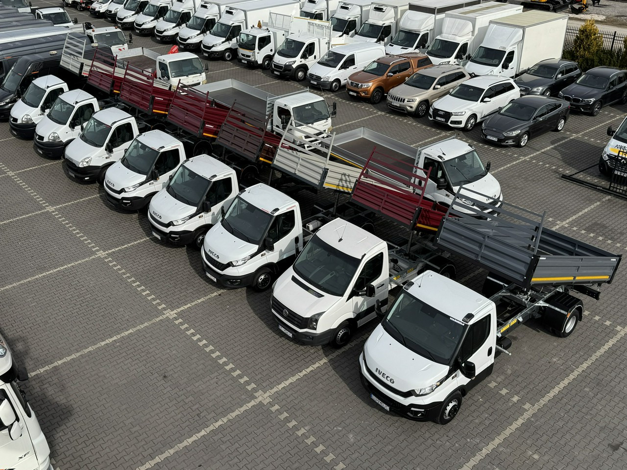 Iveco Daily 35C14 - Малотоннажный самосвал: фото 1 Iveco Daily 35C14 - Малотоннажный самосвал: фото 1