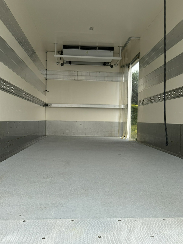 Фургон-рефрижератор Iveco Daily 70C17 Mroźnia Agregat Carrier Supra 750 10-Palet + Winda: фото 14 Фургон-рефрижератор Iveco Daily 70C17 Mroźnia Agregat Carrier Supra 750 10-Palet + Winda: фото 14