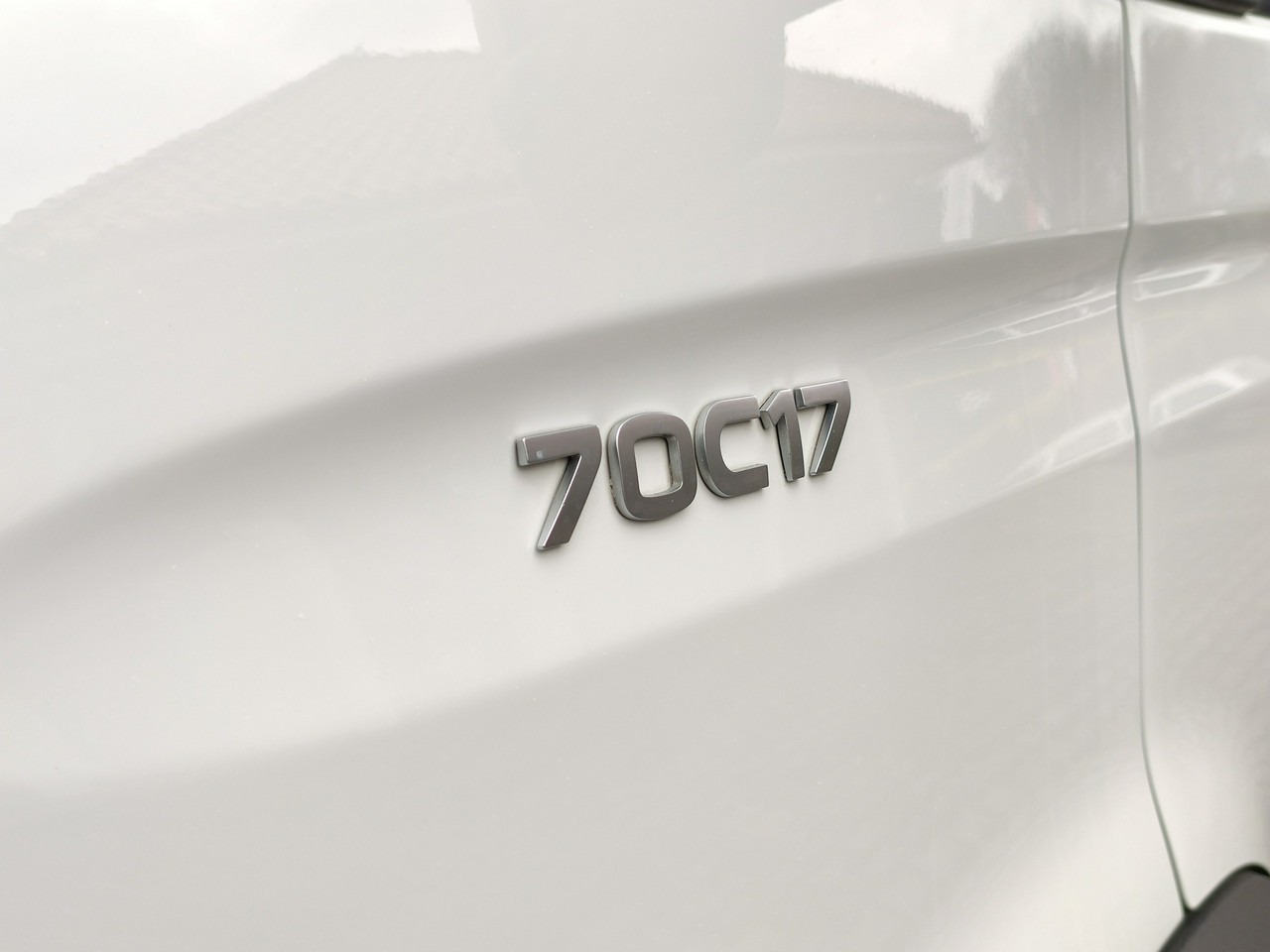 Iveco Daily 70C18 V H - Тентованный фургон: фото 5 Iveco Daily 70C18 V H - Тентованный фургон: фото 5