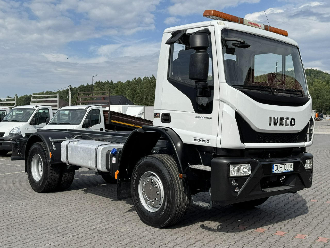 Iveco Eurocargo 150-280 Rama 550cm Napęd 4x4 Reduktor + Blokady - Грузовик-шасси: фото 2 Iveco Eurocargo 150-280 Rama 550cm Napęd 4x4 Reduktor + Blokady - Грузовик-шасси: фото 2