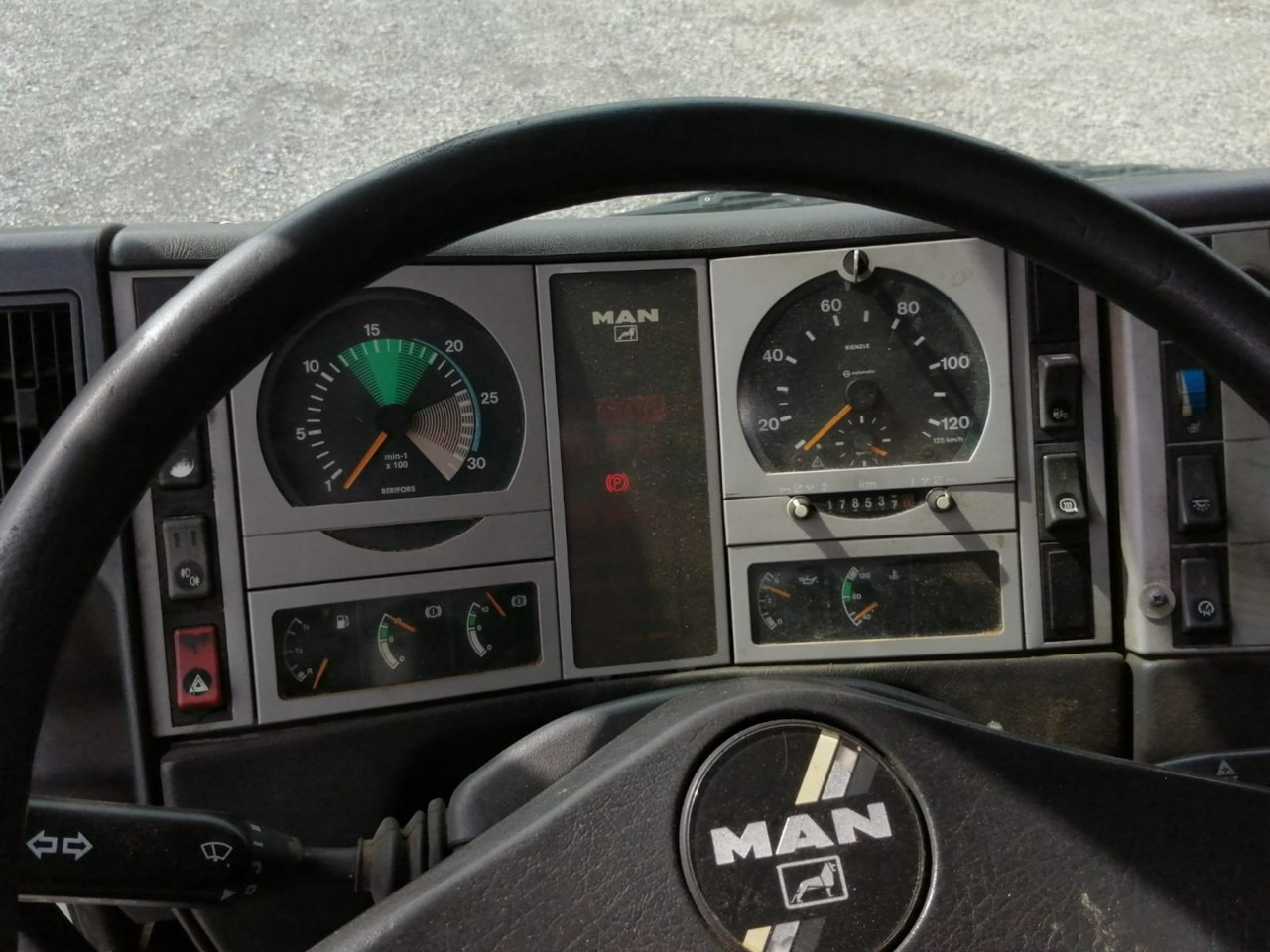 MAN ME 220B 4x2 Rama do zabudowy Sprawny !!! в лизинг MAN ME 220B 4x2 Rama do zabudowy Sprawny !!!: фото 13 MAN ME 220B 4x2 Rama do zabudowy Sprawny !!! в лизинг MAN ME 220B 4x2 Rama do zabudowy Sprawny !!!: фото 13