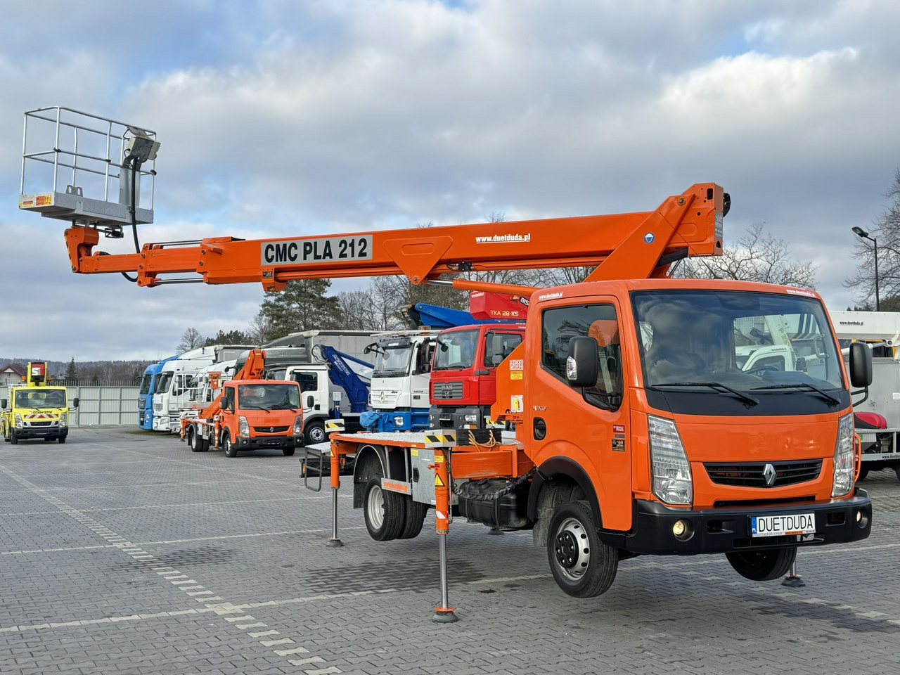 Renault Maxity - Грузовик с подъемником: фото 5 Renault Maxity - Грузовик с подъемником: фото 5