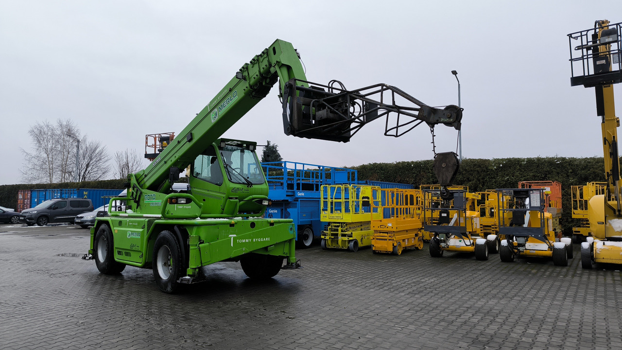 MERLO ROTO 45.21 MCSS - Телескопический фронтальный погрузчик: фото 2 MERLO ROTO 45.21 MCSS - Телескопический фронтальный погрузчик: фото 2