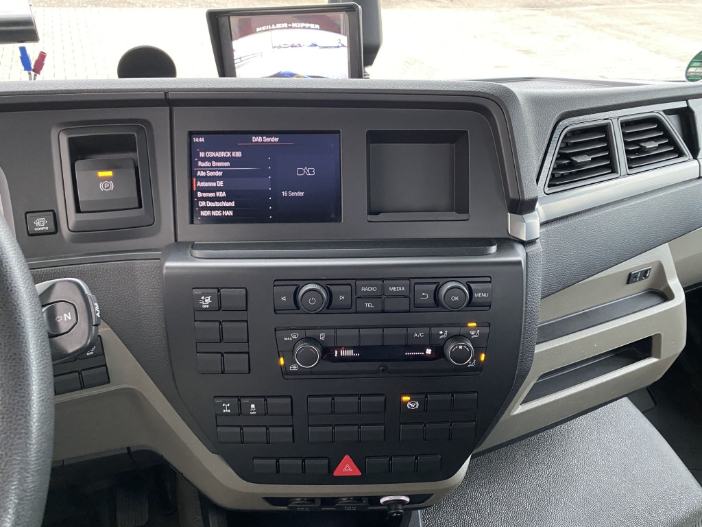 Самосвал MAN TGL 8.220 4x2 BB: фото 25 Самосвал MAN TGL 8.220 4x2 BB: фото 25