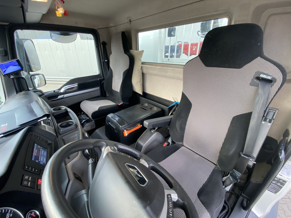 Грузовик бортовой/ Платформа, Автоманипулятор MAN TGM 18.320 4x2 BL / HIAB Heckkran: фото 6 Грузовик бортовой/ Платформа, Автоманипулятор MAN TGM 18.320 4x2 BL / HIAB Heckkran: фото 6