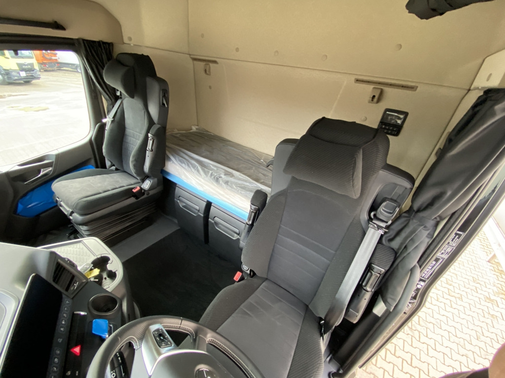 Грузовик-контейнеровоз/ Сменный кузов Mercedes-Benz 2542 L 6x2 F 13 Actros GigaSpace: фото 20 Грузовик-контейнеровоз/ Сменный кузов Mercedes-Benz 2542 L 6x2 F 13 Actros GigaSpace: фото 20