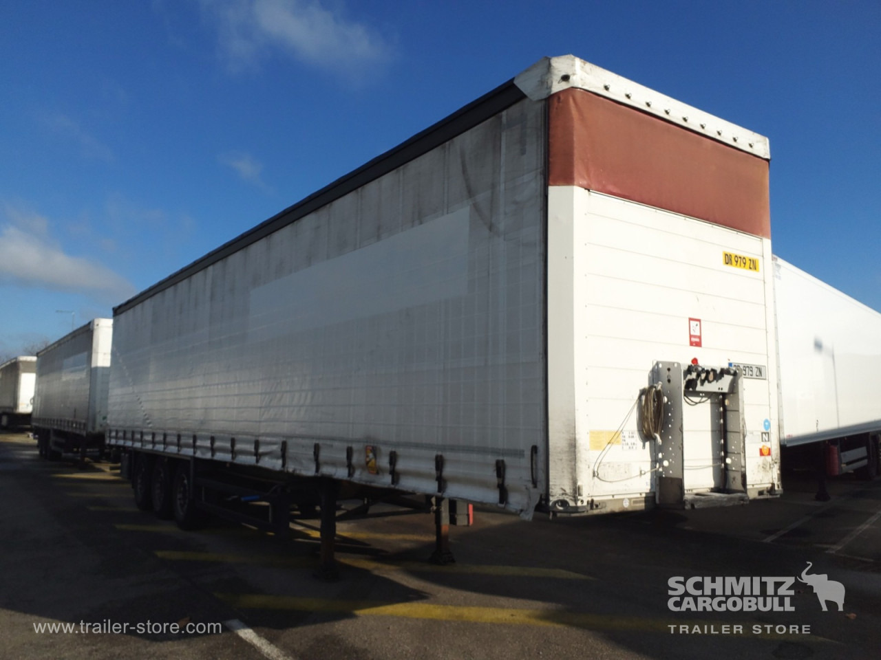 SCHMITZ Curtainsider Standard - Тентованный полуприцеп: фото 1 SCHMITZ Curtainsider Standard - Тентованный полуприцеп: фото 1