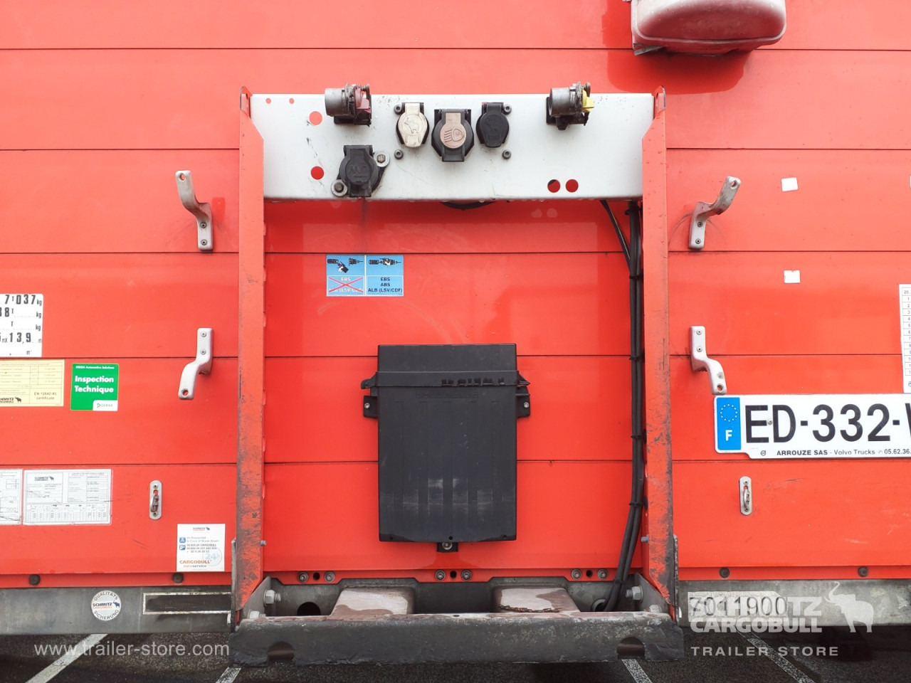 SCHMITZ Curtainsider Standard - Тентованный полуприцеп: фото 2 SCHMITZ Curtainsider Standard - Тентованный полуприцеп: фото 2